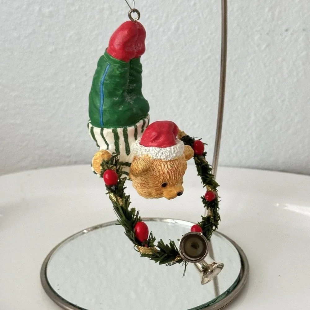 Vintage 90s Santa Hat‎ Teddy Bear Circus Upside Down Wreath Christmas Ornament